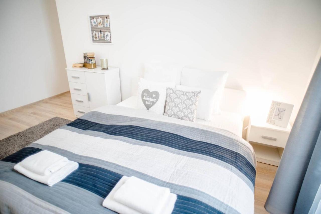 Comfy, Renewed 3 Bedroom Apt In Center Budapest Exterior foto
