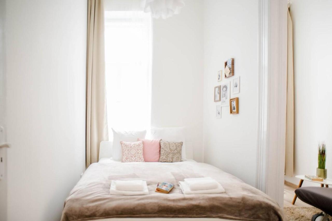 Comfy, Renewed 3 Bedroom Apt In Center Budapest Exterior foto