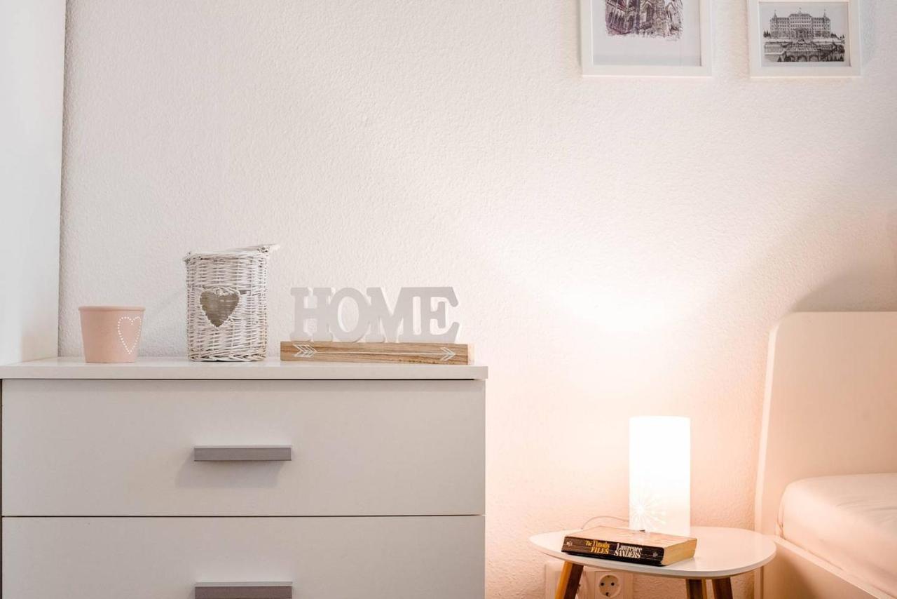 Comfy, Renewed 3 Bedroom Apt In Center Budapest Exterior foto